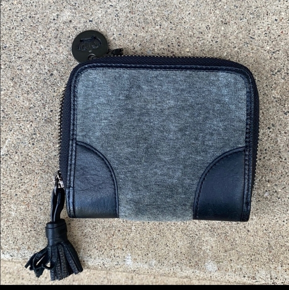 Zip wallet like new Juicy Couture Grey Black Blue Charms Tassle Y2k - Picture 4 of 6